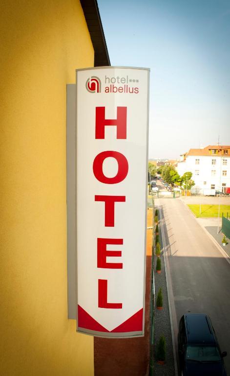 Hotel Albellus ブルノ エクステリア 写真