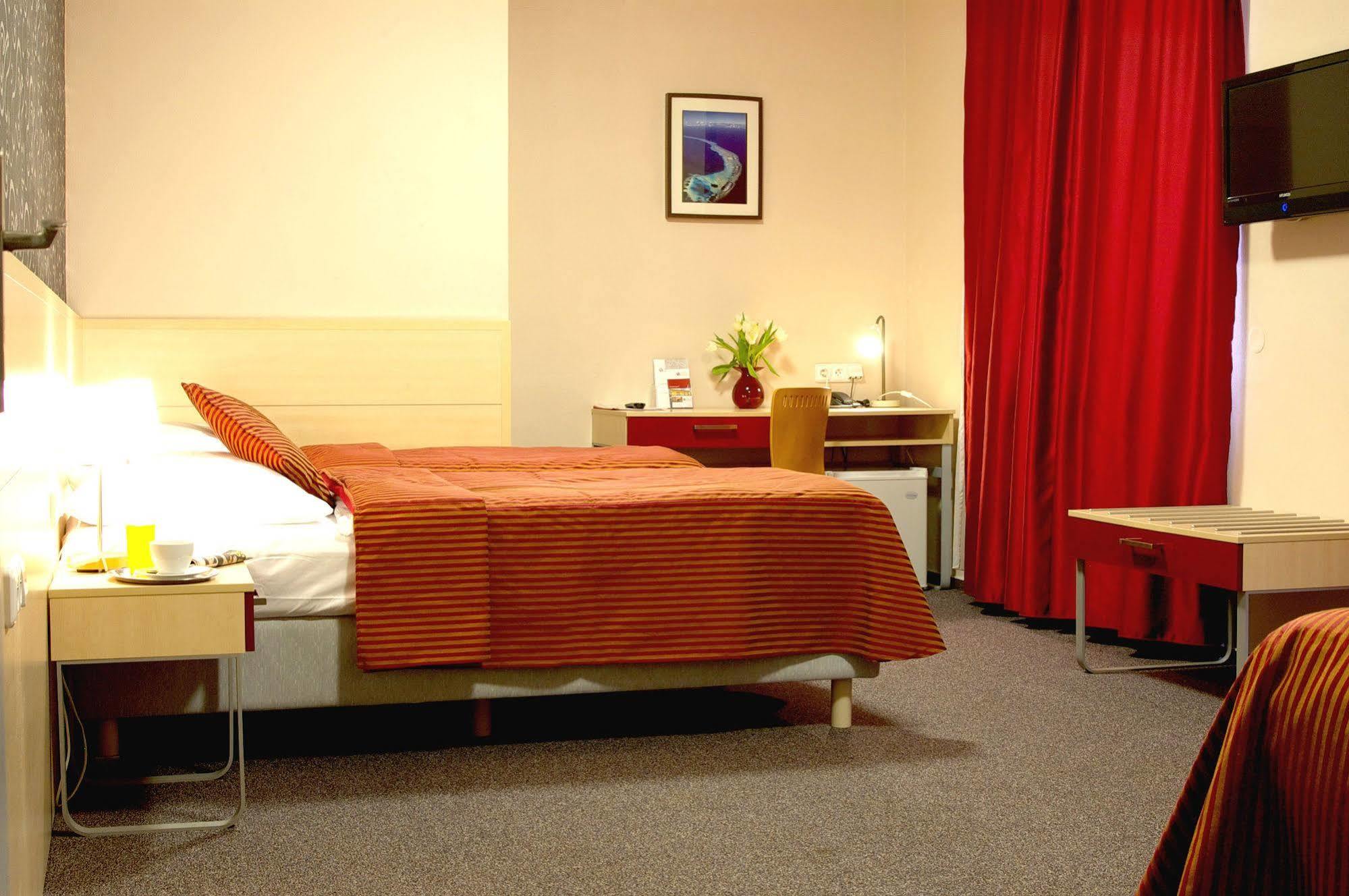 Hotel Albellus ブルノ エクステリア 写真