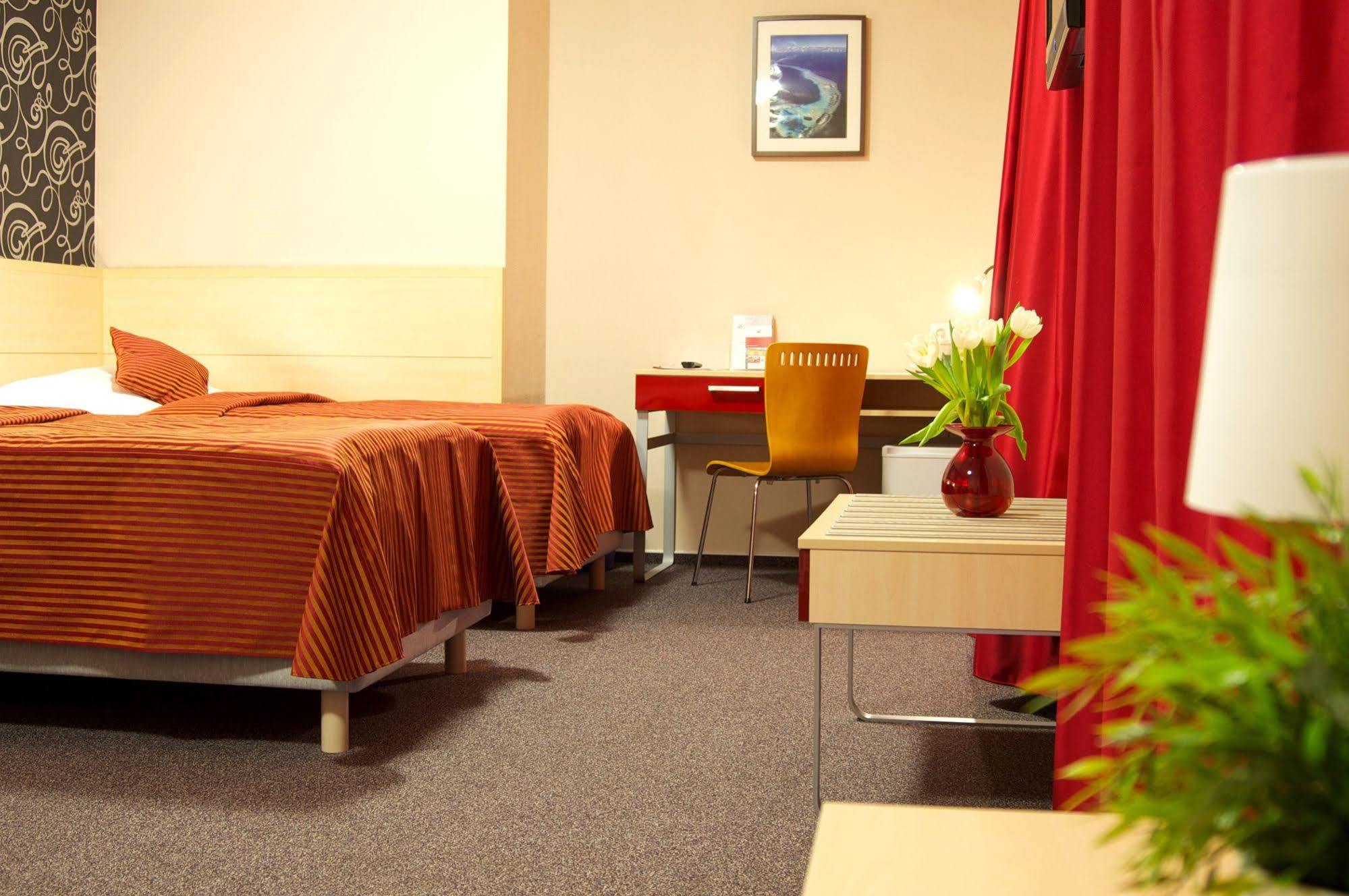 Hotel Albellus ブルノ エクステリア 写真